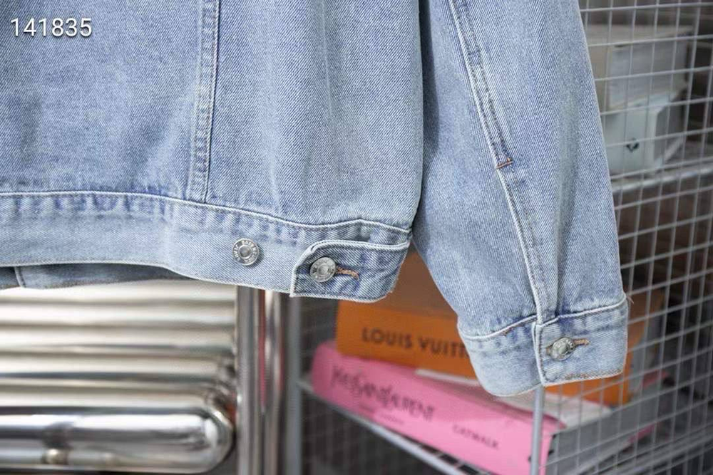 Джинсовая куртка Balenciaga