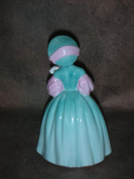 Статуэтка. Фарфор. Девочка с кроликом. Royal Doulton. Англия