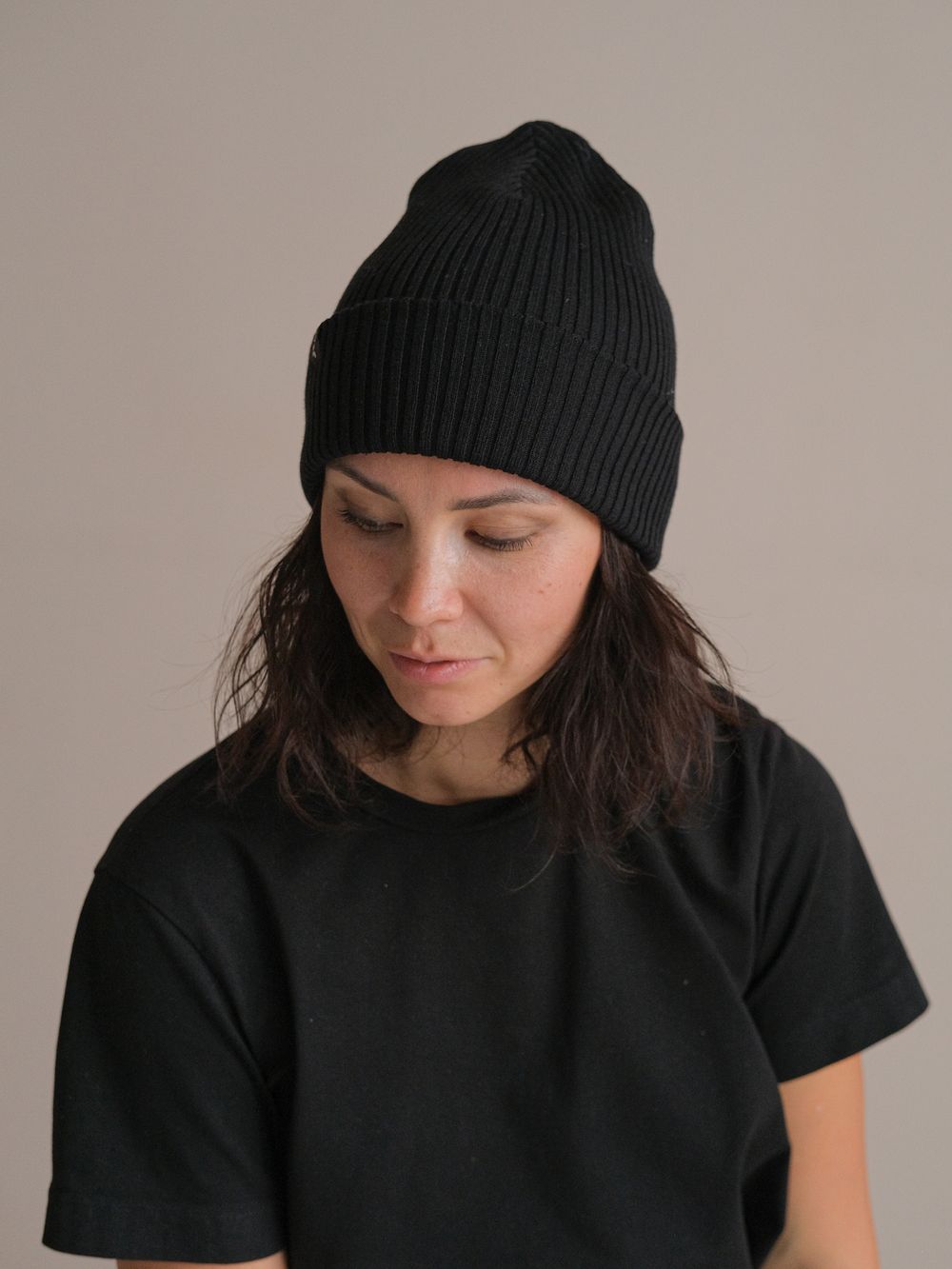 Шапка вязаная весенняя/осенняя МУЛА (ЧЕРНЫЙ)