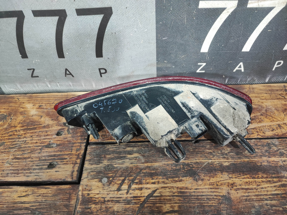 ПТФ задний левый Tank 500 21-нв Б/У Оригинал 4116300XKV3AA