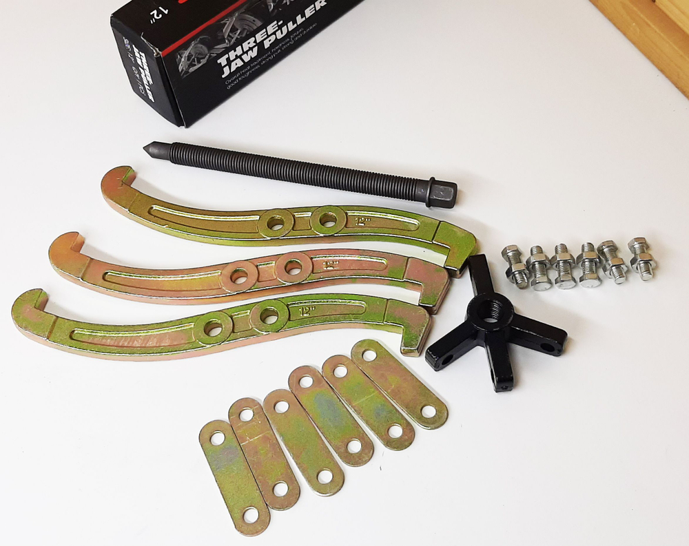 Съемник подшипников универсальный 2-3 х лапый шарнирный 12", 300 мм. двухсторонний для шкивов, шестерен, ступиц