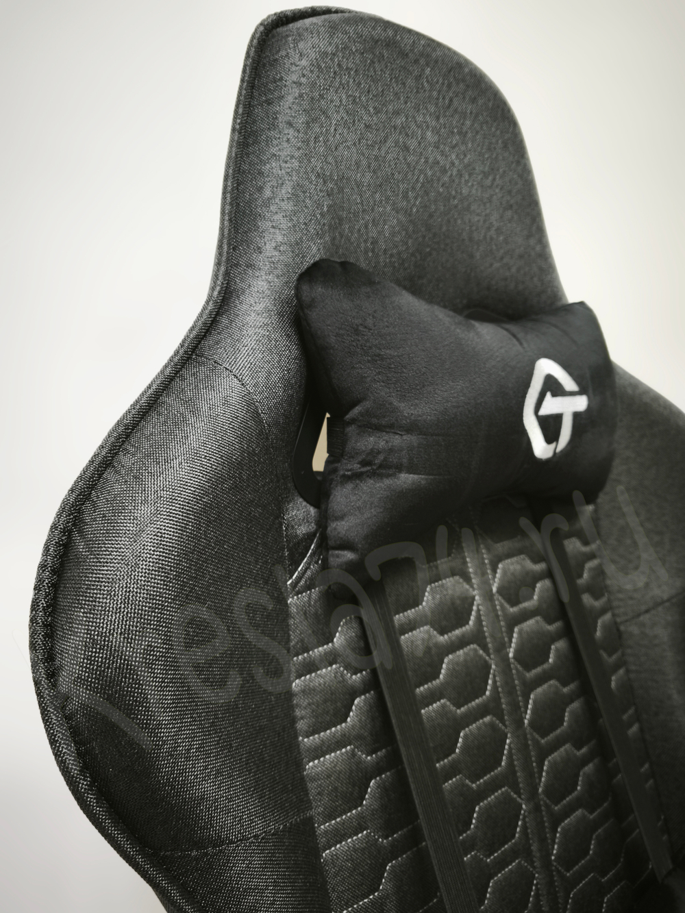 Геймерское кресло из ткани. Серое