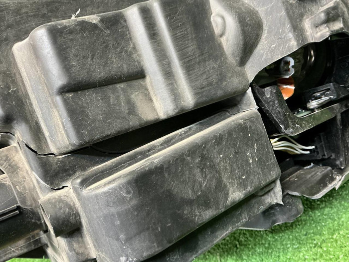 Фара левая Range Rover Vogue 4 (2012-2017) ксенон