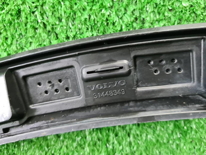 Расширитель передний правый Volvo XC40 (2017-н.в.)