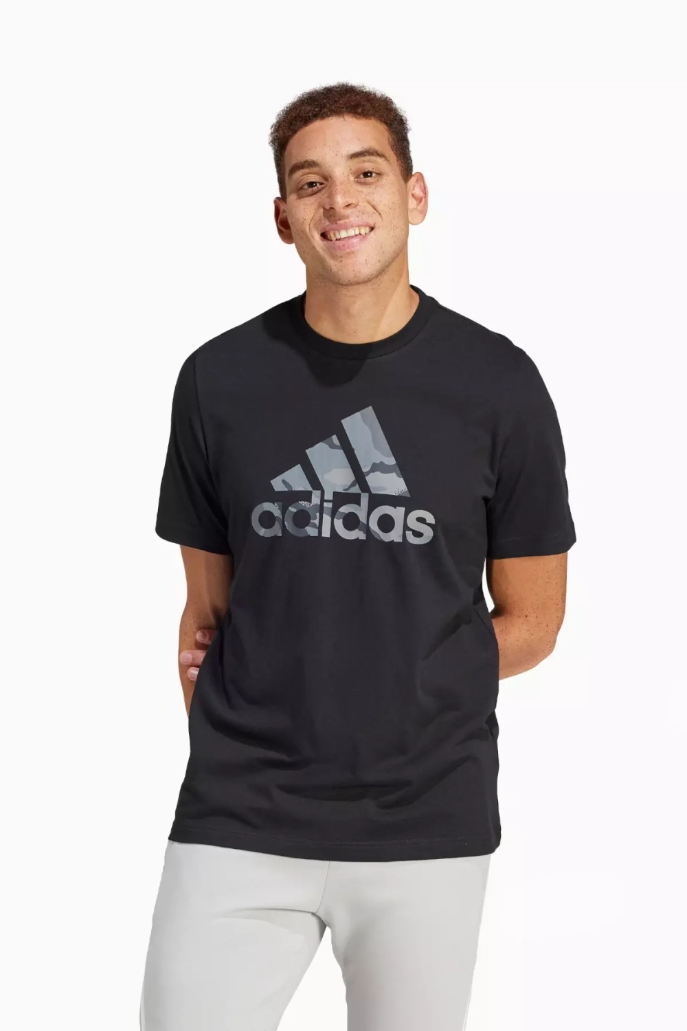 Футболка adidas Camo Badge of Sport