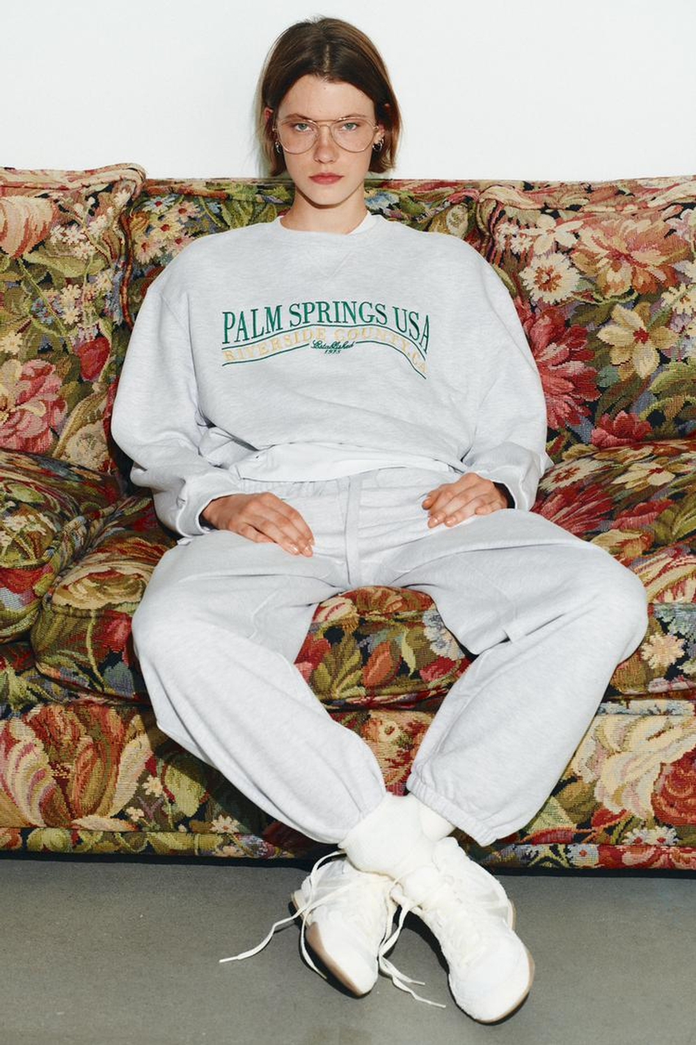 ZARA ХЛОПКОВАЯ ТОЛСТОВКА С НАДПИСЬЮ, СЕРЫЙ МЕЛАНЖ