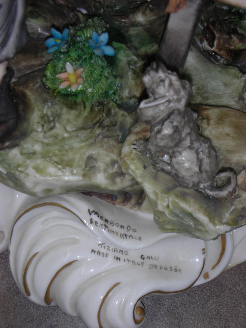 Статуэтка. Фарфор. Лавка скитаний и мечтаний. Capodimonte. Италия