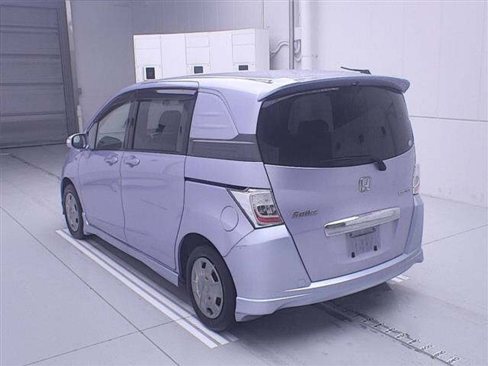 HONDA Freed Spike 2012г.