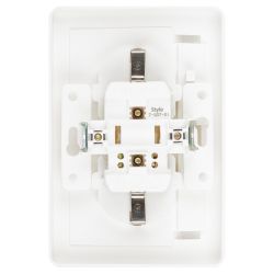 Розетка Intro Style 7-207-01 2P+E Schuko с крышкой штор., 16А-250В, IP20, СУ, белый