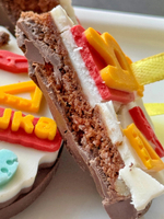 Шоколадный комплимент «К 23 февраля» с начинкой «Брауни»