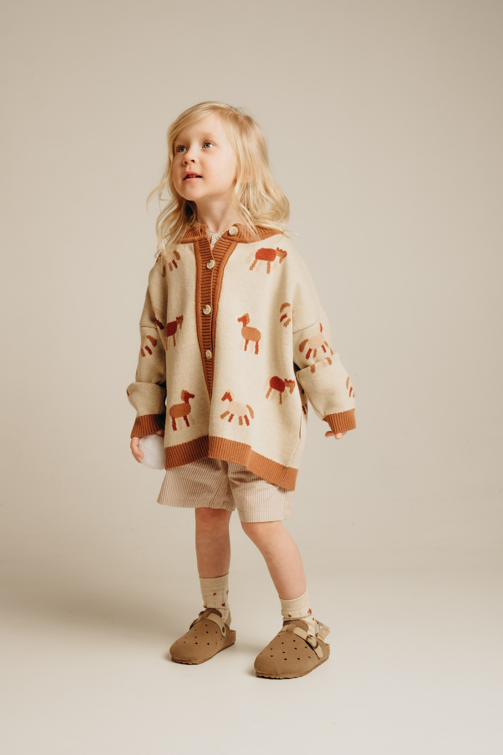 7910-325 Кардиган вязаный (лошадки)