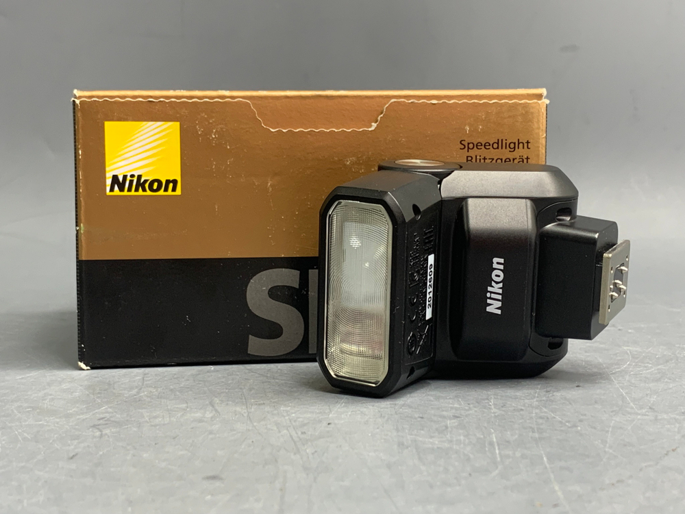 Nikon Speedlight SB-300