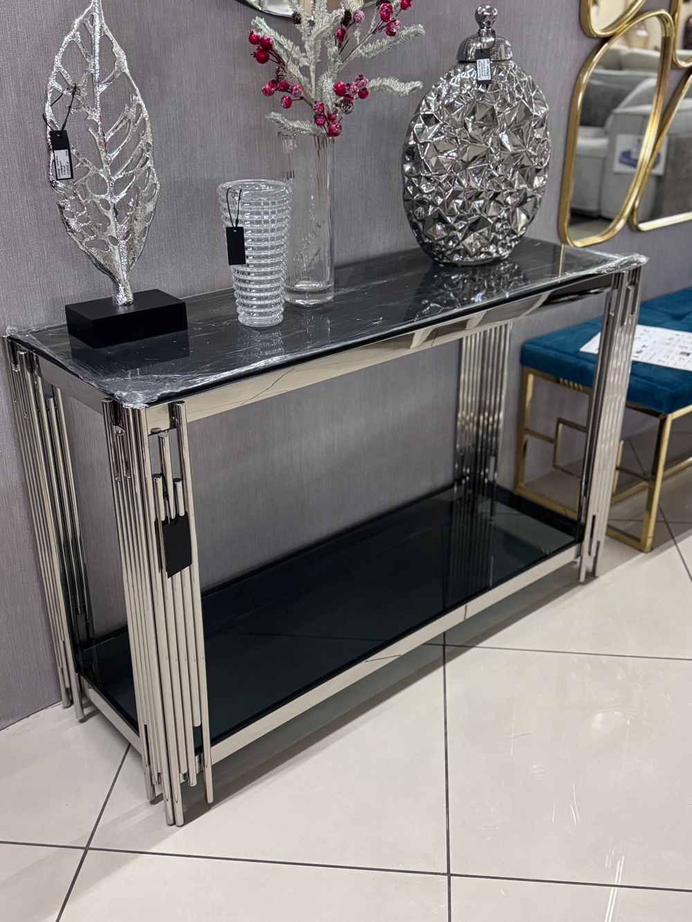 Консоль Фосиле