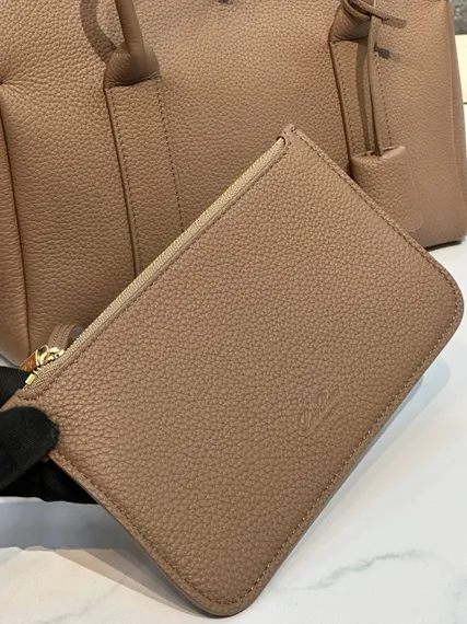Сумка Loro Piana Loom L25 из зернистой кожи