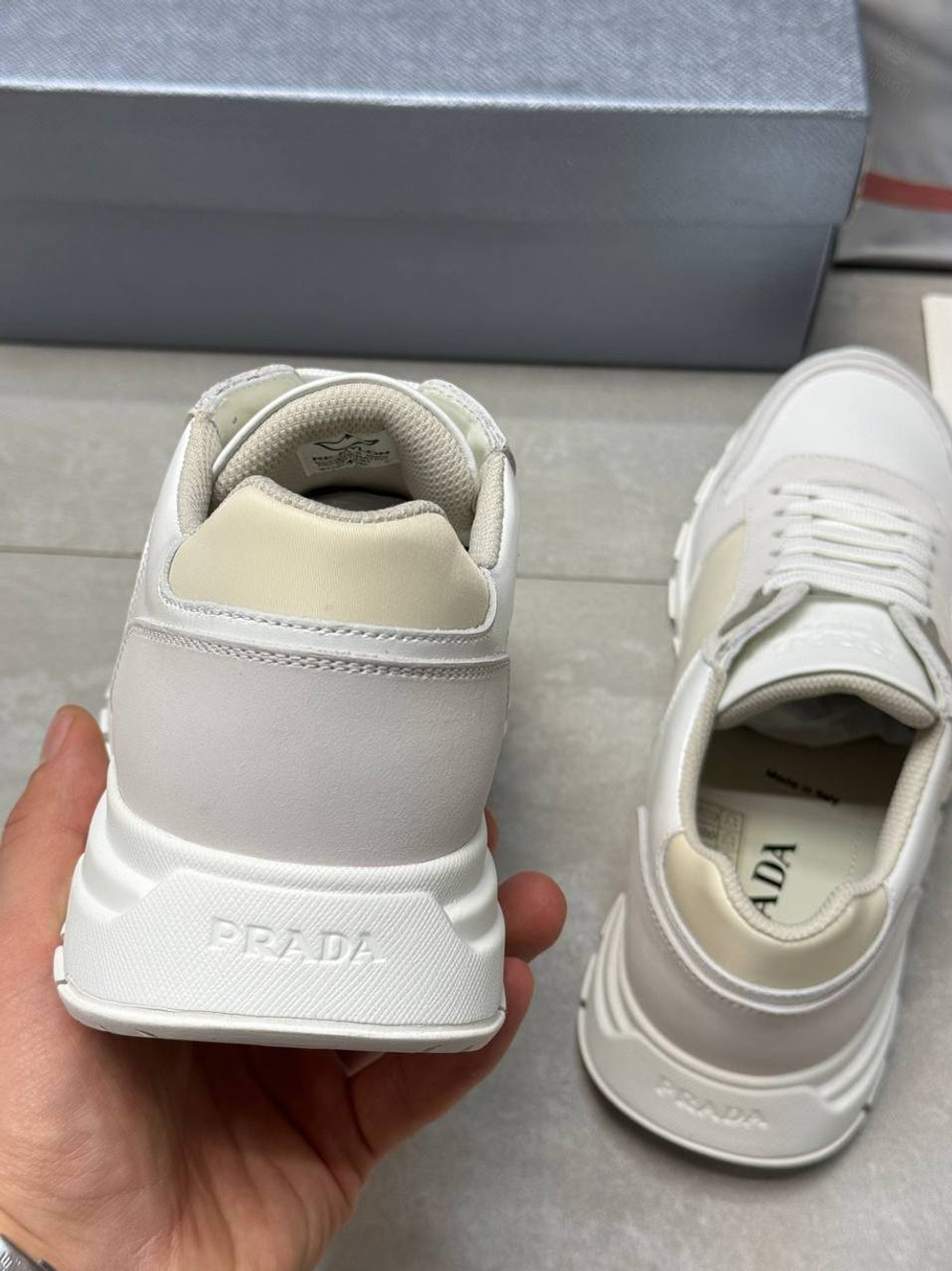 Кроссовки Prada