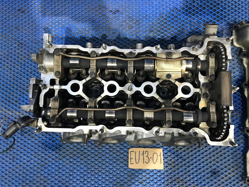 Головка блока цилиндров NISSAN BLUEBIRD 1993