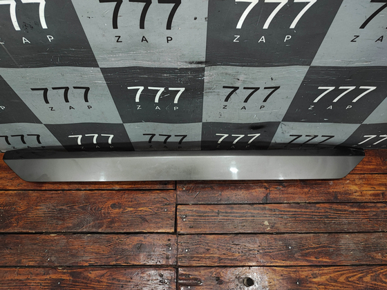 Накладка крышки багажника Toyota RAV4 IV (XA40) 15-19 Б/У Оригинал 768120R900