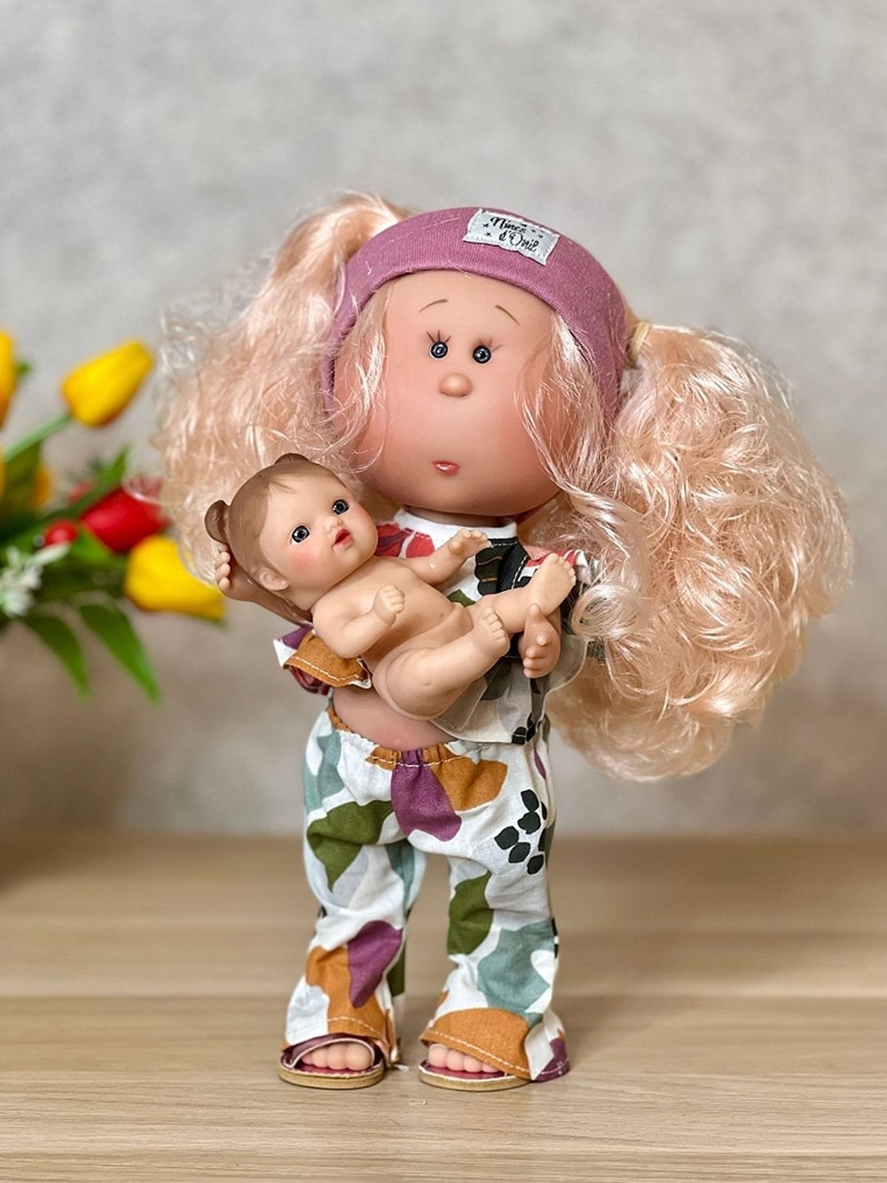 Кукла Nines виниловая 30см MIA CASE (3409A)