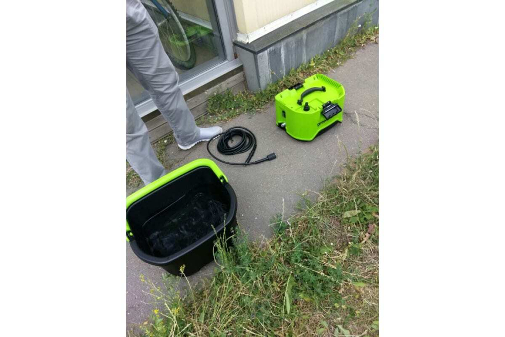 Мойка аккумуляторная 40V Greenworks GDC40 300л/ч 70бар 650Вт 20л без АКБ и ЗУ