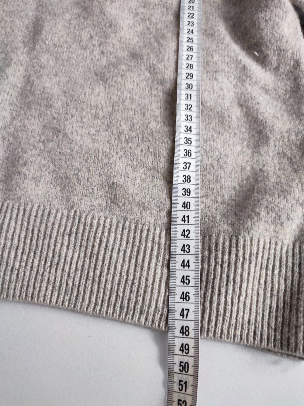 Джемпер Uniqlo шерстяной 44 размер