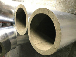 Изоляция трубопроводов кашированными минераловатными цилиндрами 45/25 мм LI