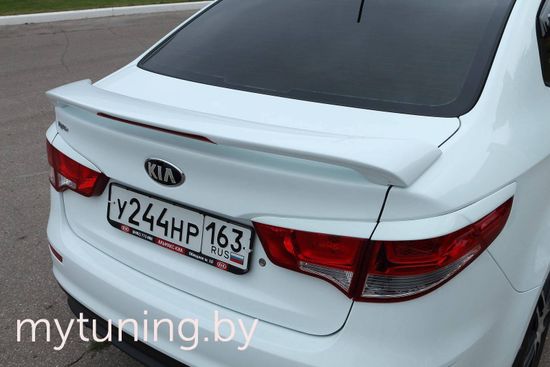 Спойлер со стоп сигнала для Kia Rio III