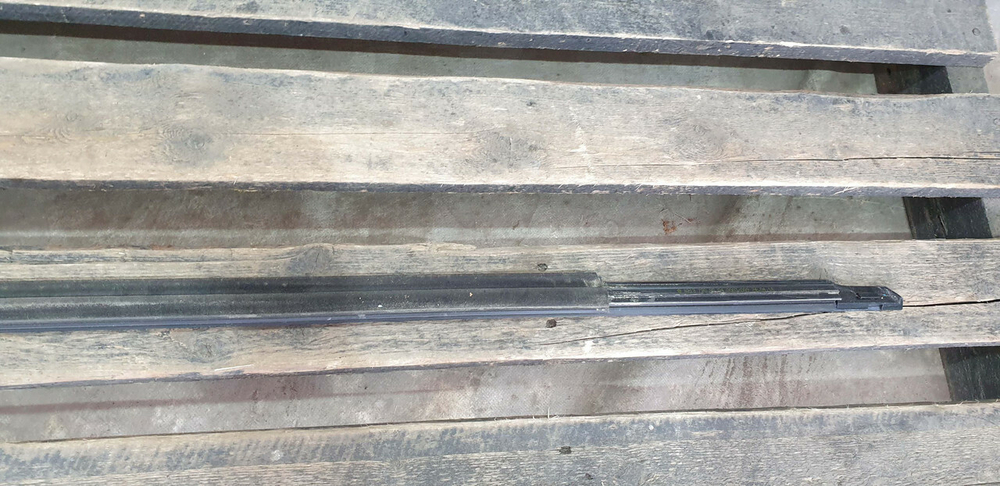 Молдинг двери передней левой Mercedes E (W213) 16-нв Б/У Оригинал A2137209504