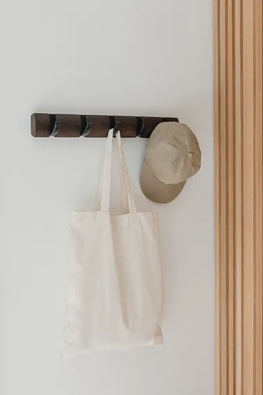 Настенная вешалка Flip 5 крючков орех