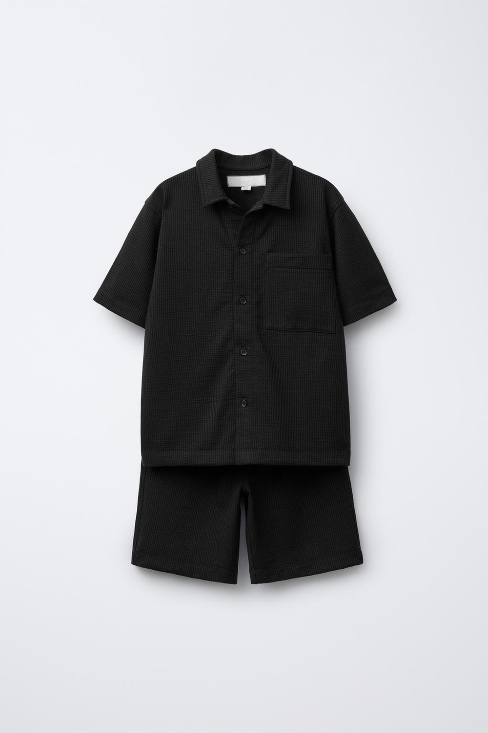 ZARA КОМПЛЕКТ ИЗ РУБАШКИ С КАРМАНОМ И ШОРТЫ-БЕРМУДЫ, ЧЕРНЫЙ