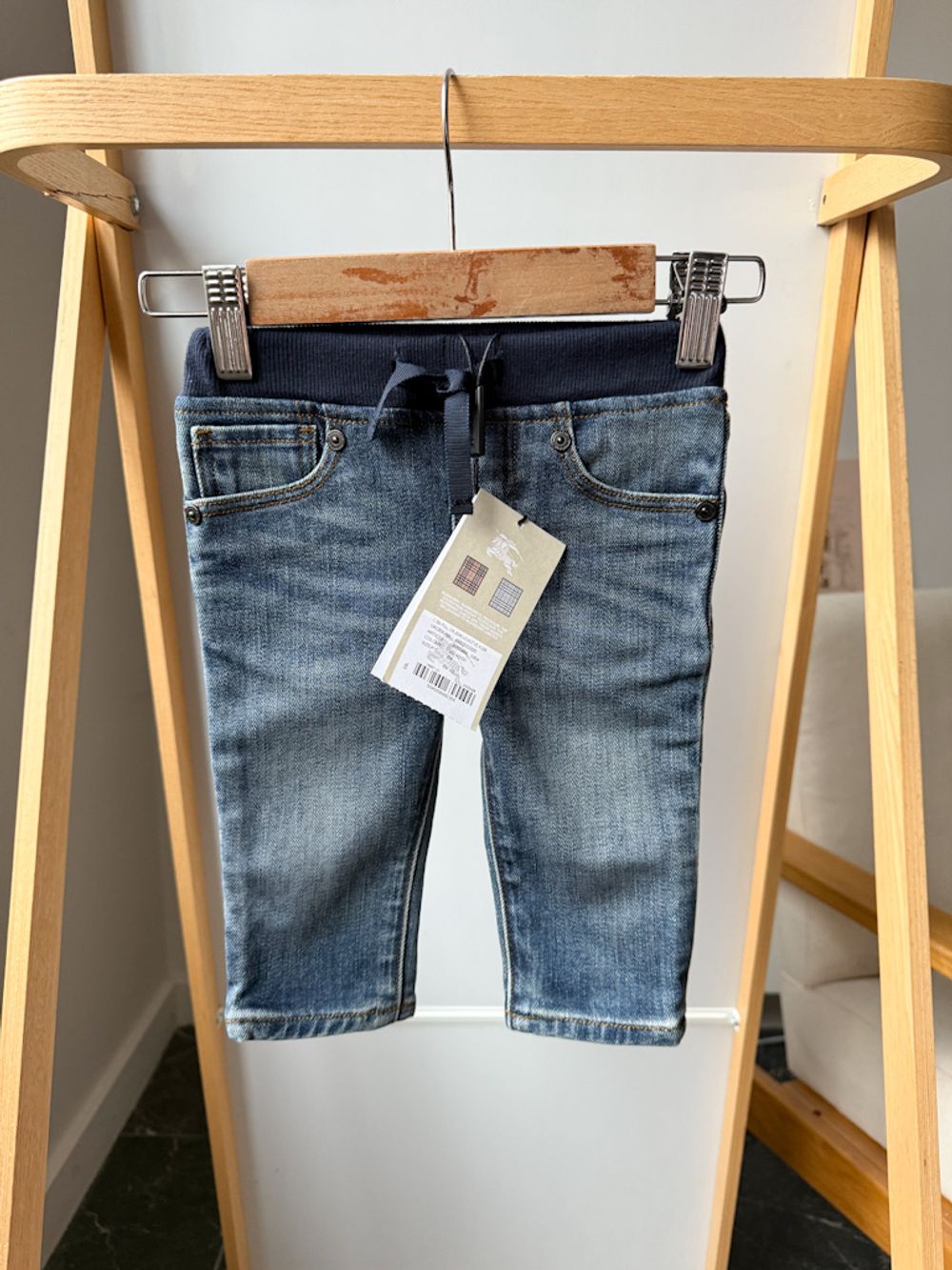 Джинсы Burberry, 68