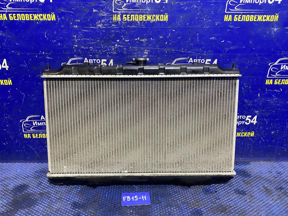Радиатор двигателя NISSAN SUNNY 2000