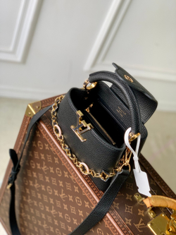 Louis Vuitton Capucines Mini
