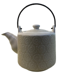 Чайник с орнаментом