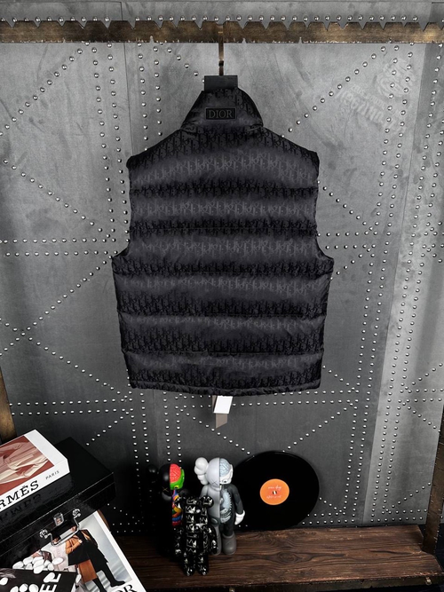 Жилет Christian Dior