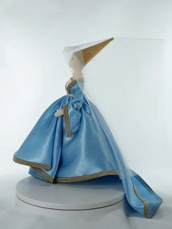 Кукла коллекционная Дама в Готическом стиле Франция 15 век