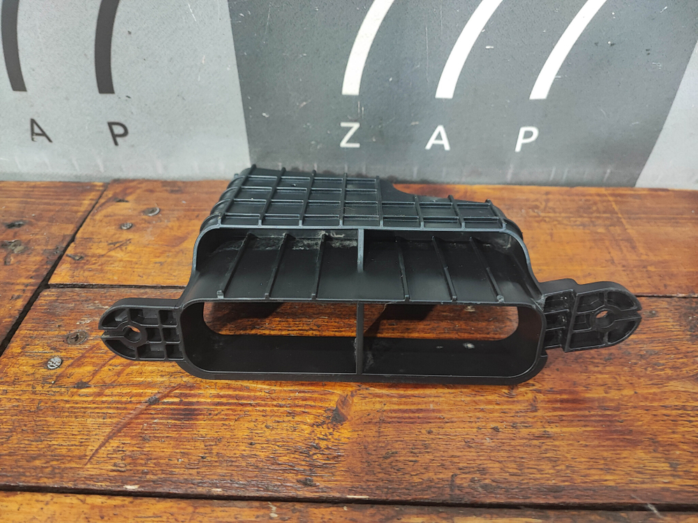 Воздухозаборник Kia Rio 4 (FB) 20-нв Б/У Оригинал 28213H0200