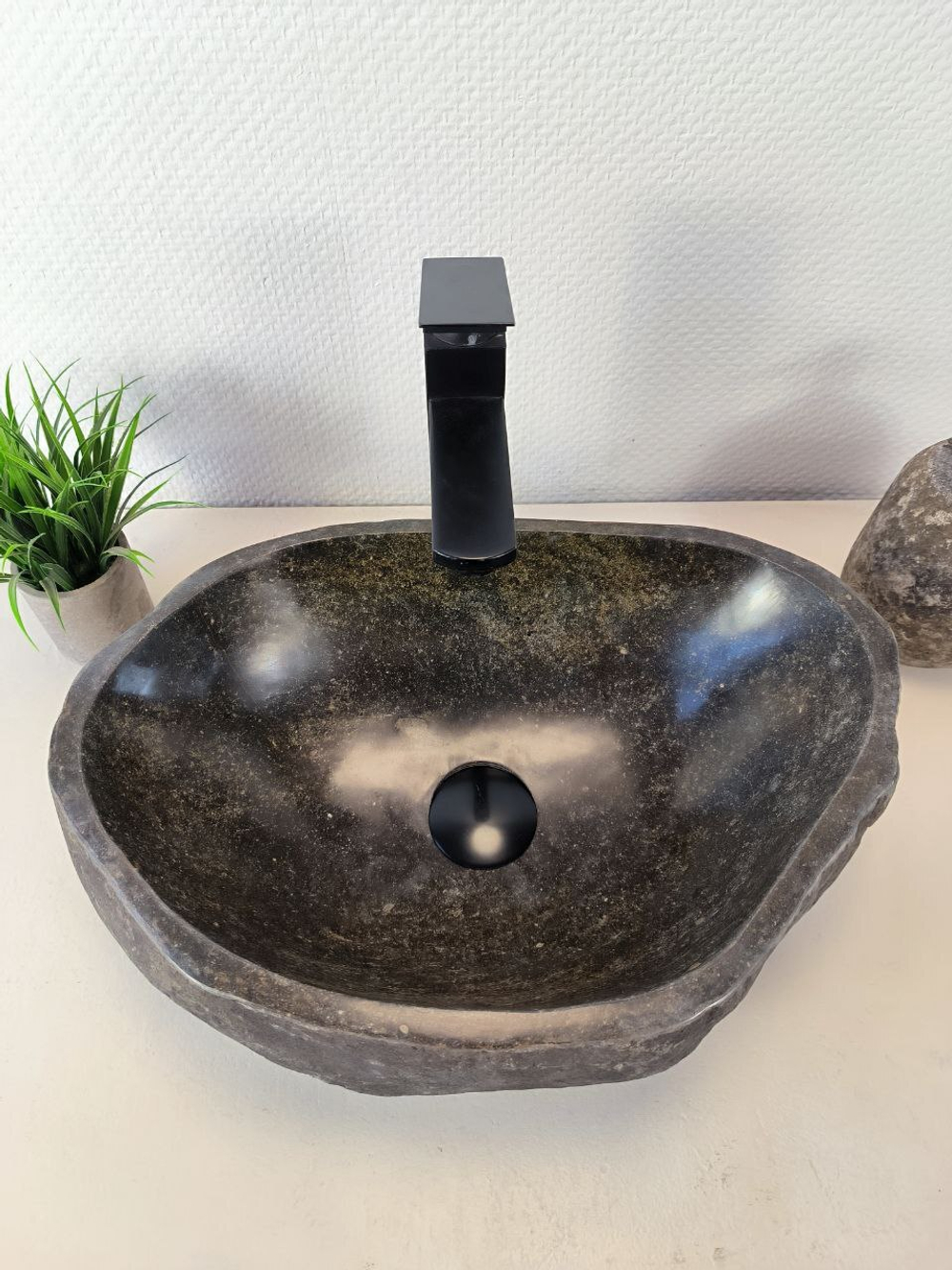 Раковина из речного камня RS-65964 45х31х15 из натурального камня
