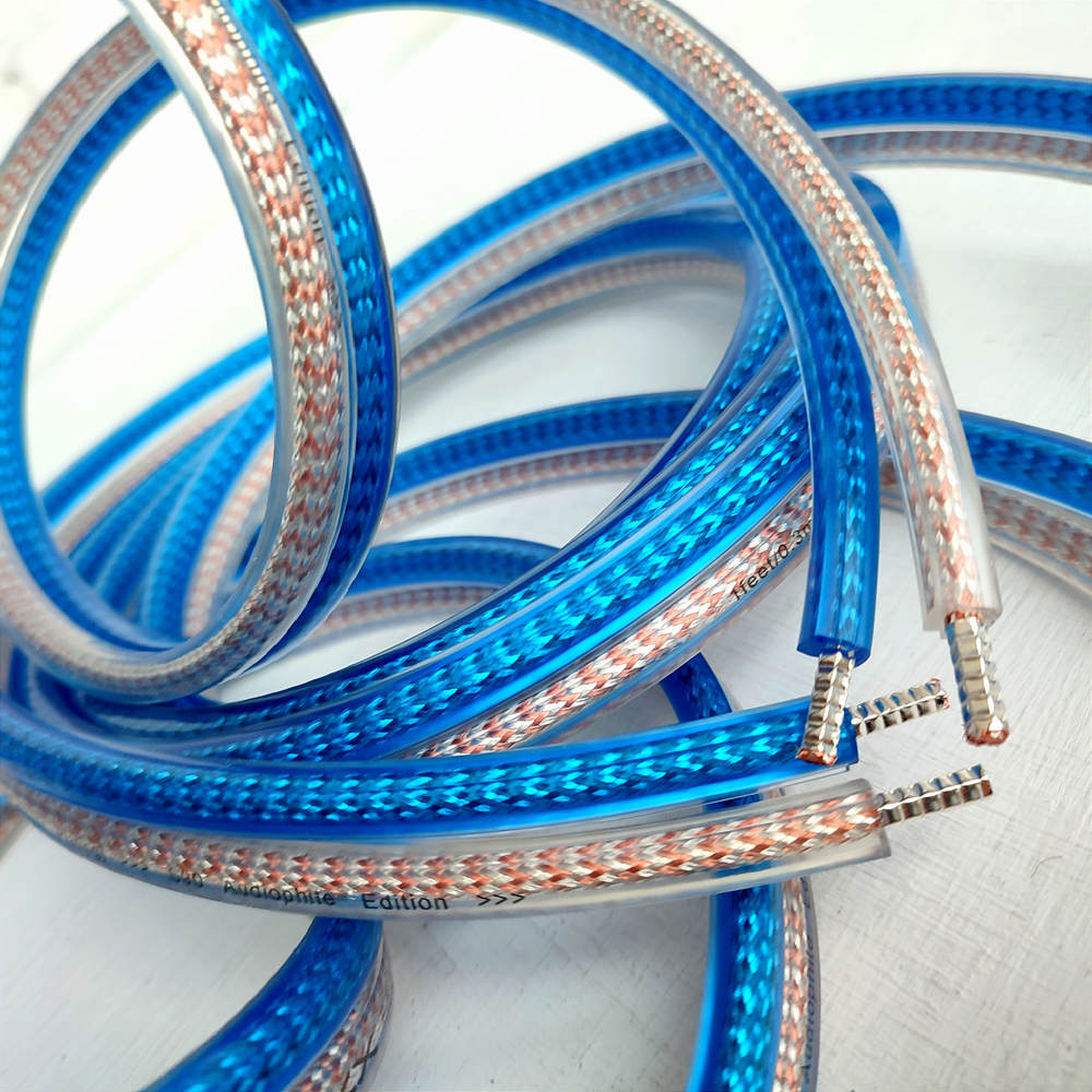 DAXX S90n DAXX S90 Акустический кабель 10AWG (5.3мм.кв.) гибридный: медь + посеребренная медь -готовая пара-