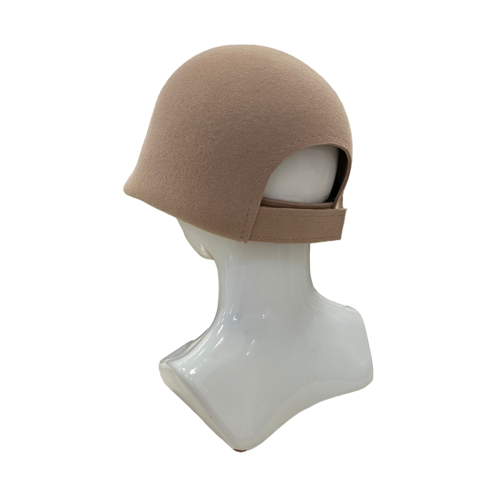 Жокейка уточка фетр бежевый