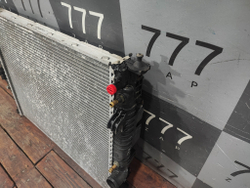 Радиатор двигателя Mercedes W164 X164 W251 Б/У Оригинал A2515000303