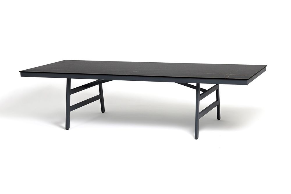 "Рио" стол из HPL 300х120см, цвет столешницы "черный мрамор", угол R3мм