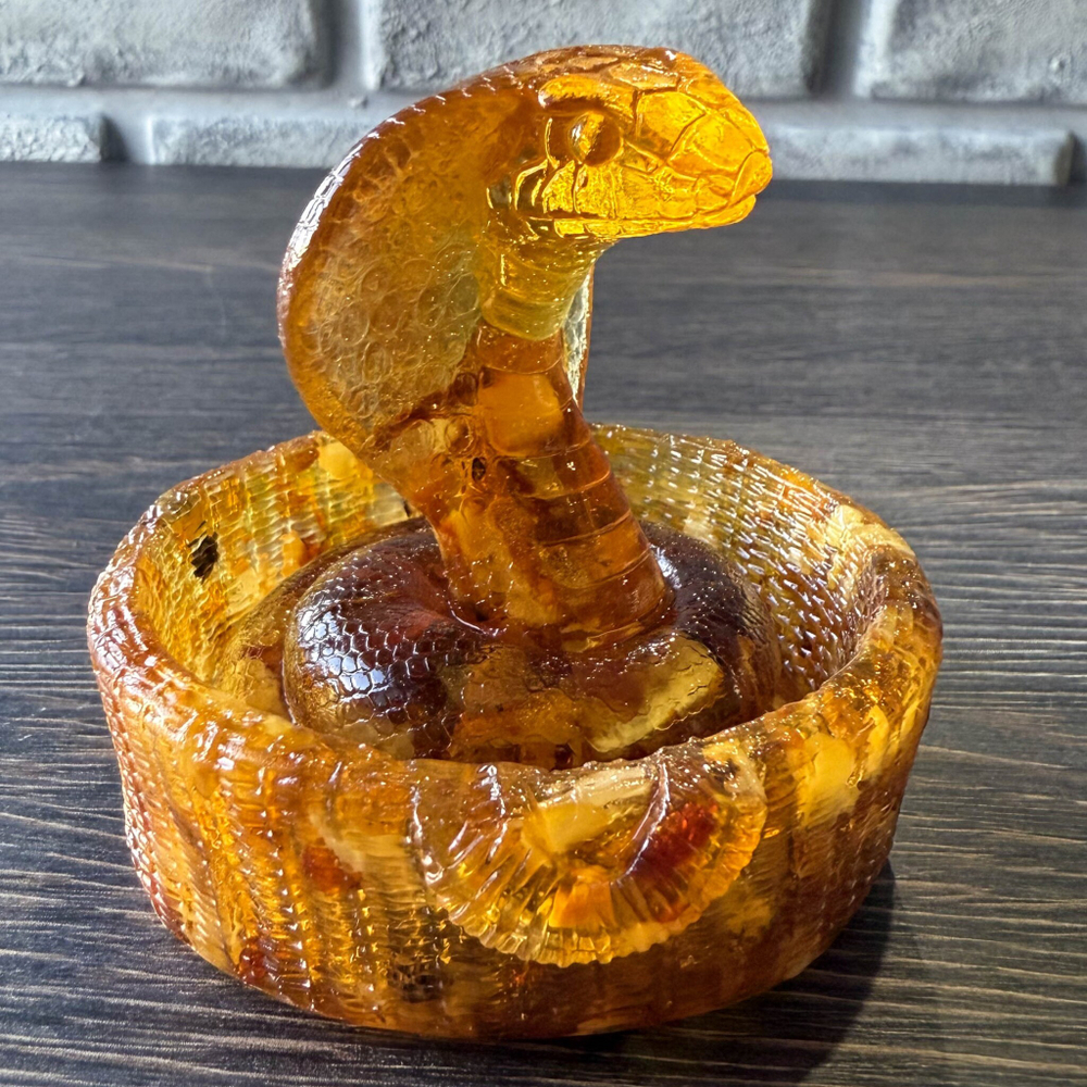 Кобра в корзине