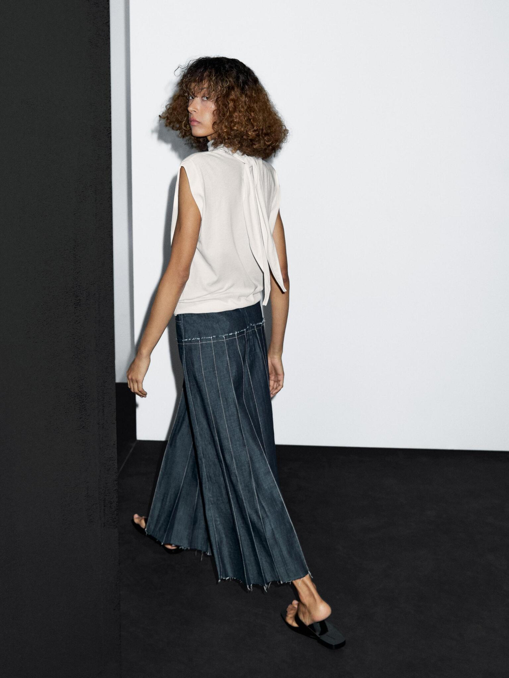 Massimo Dutti Джинсовая юбка миди с плиссировкой, темно-серый