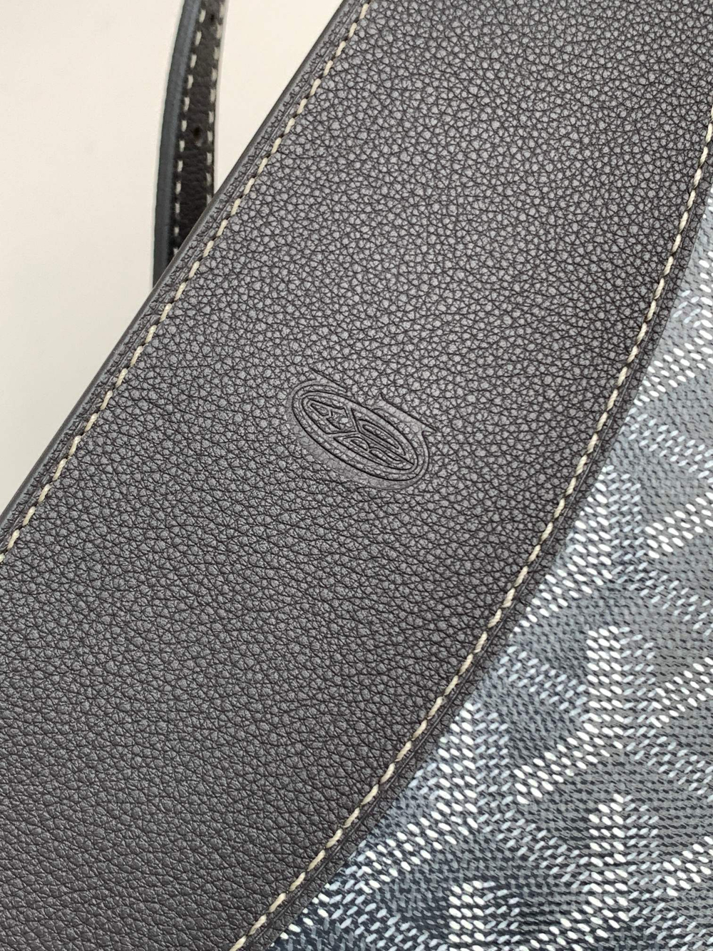 Goyard Hirondelle Bag (11 colors)