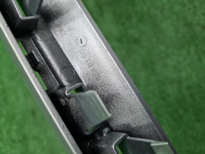 Накладка решетки радиатора Mercedes CLA C118 19-23