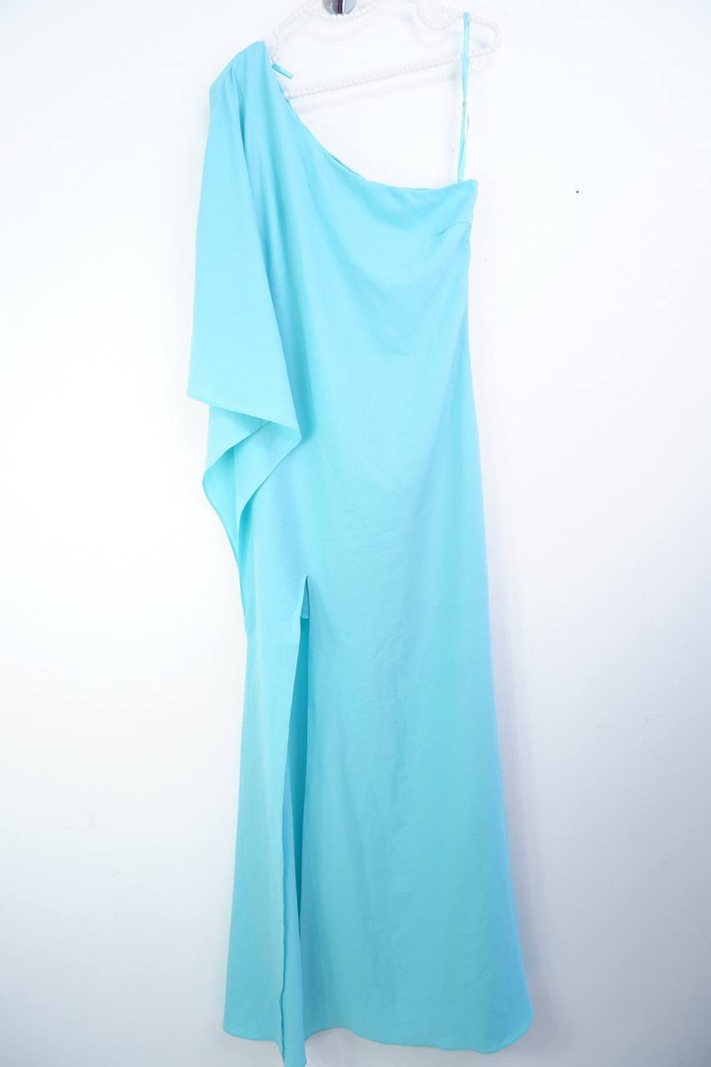 Платье Love republic изящное, с высоким вырезом, для хрупкой девушки 40 размер