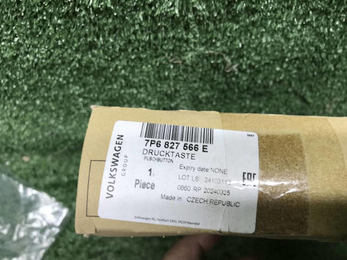 Камера задняя VW Touareg 2 NF (2010-2018)