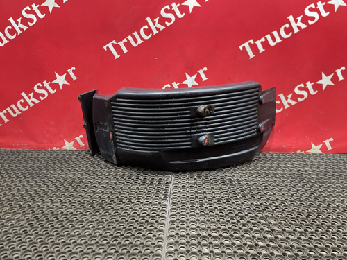 Крыло переднее правое передняя часть