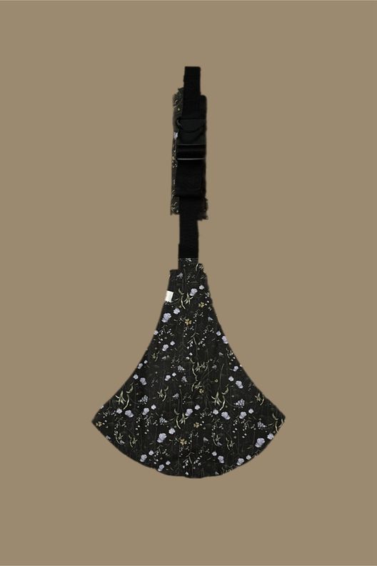 Переноска Цветы на черном / Toddler Pocket