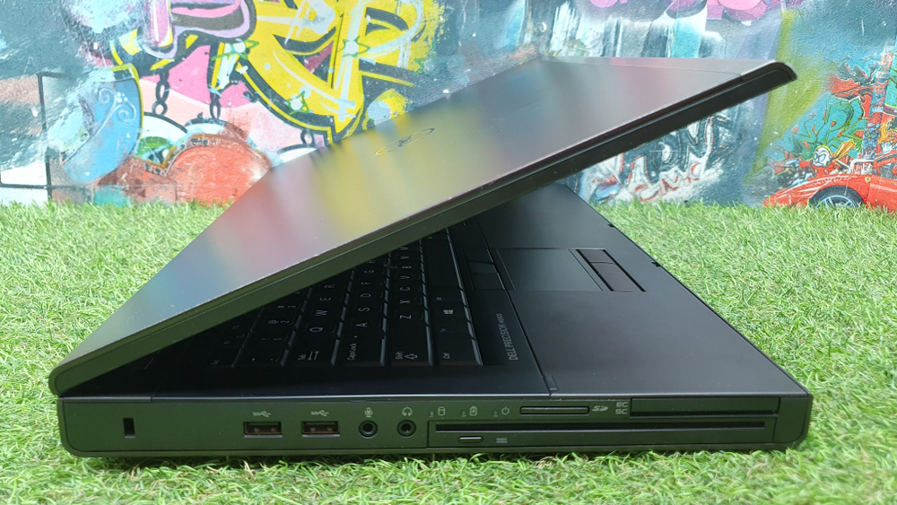 Игровой 17" DELL i7/16 Gb/M6100 2 Gb/FHD